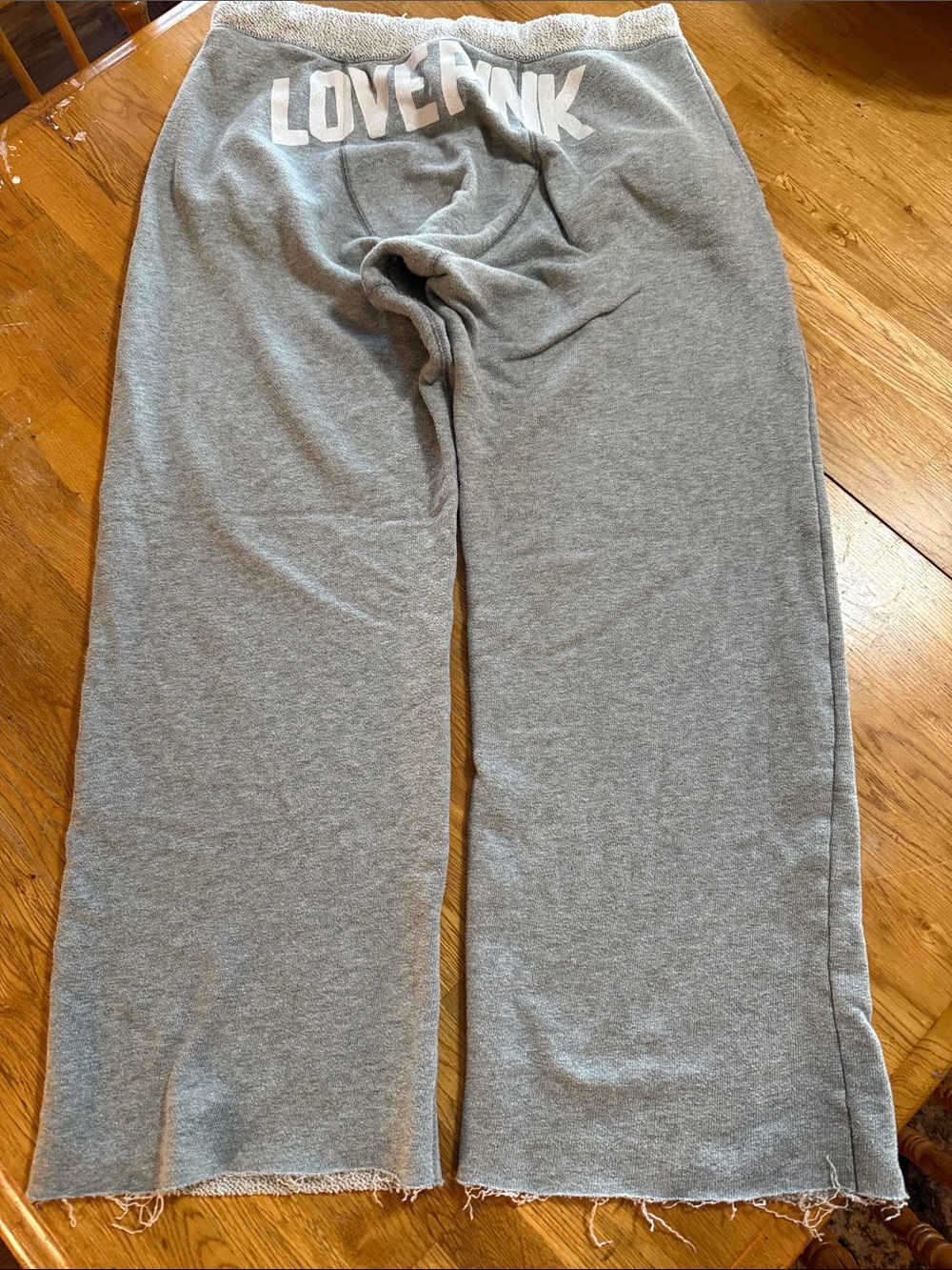PINK Victoria's Secret Heather Gray 'LOVE PINK' Girls Sweatpants